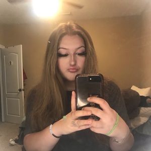 Meet your Posher, Haley